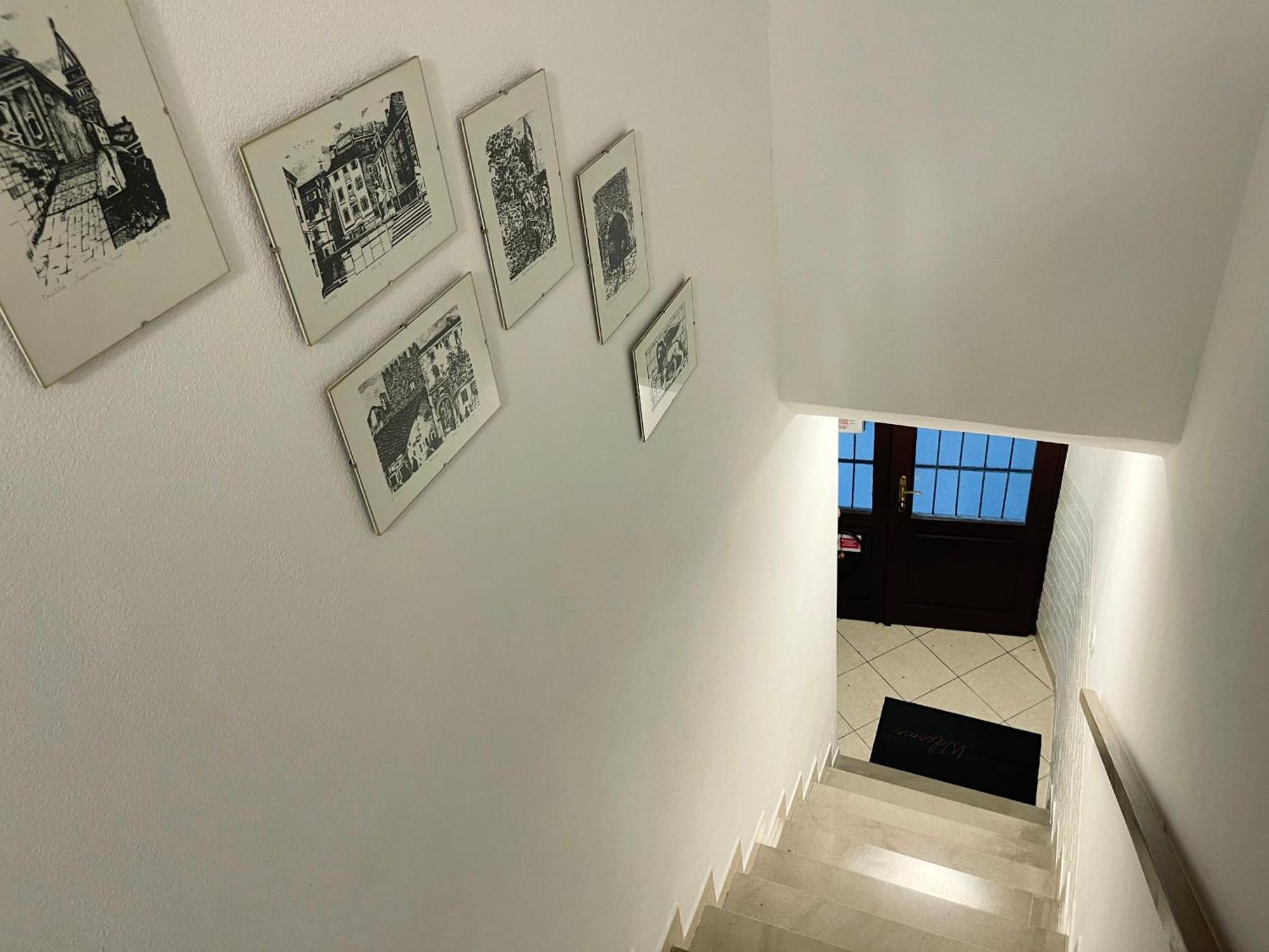 Posticin Apartment *